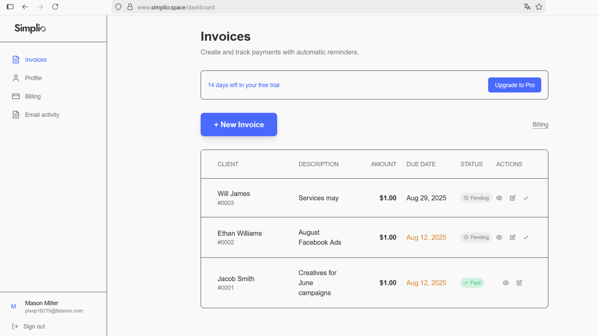Simplio dashboard showing invoices and statuses